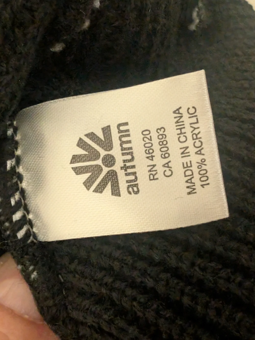 Autumn Cashmere Kids Two-Tone Beanie in Gray and Black Nwot